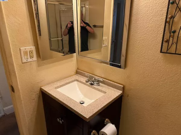 Antioch, CA 94509,2301 Lemontree Way 1