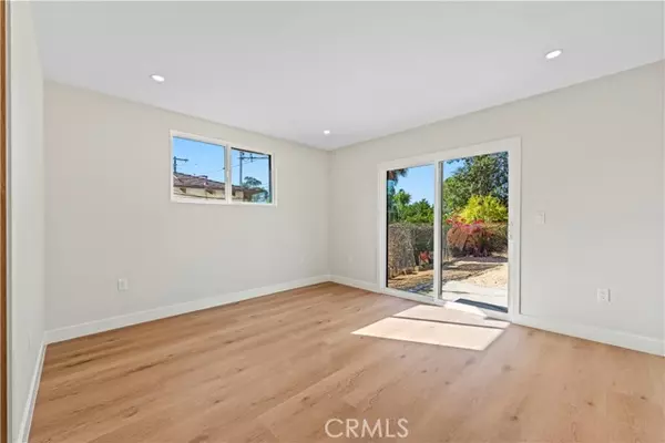 Sylmar, CA 91342,14890 Foothill BLD