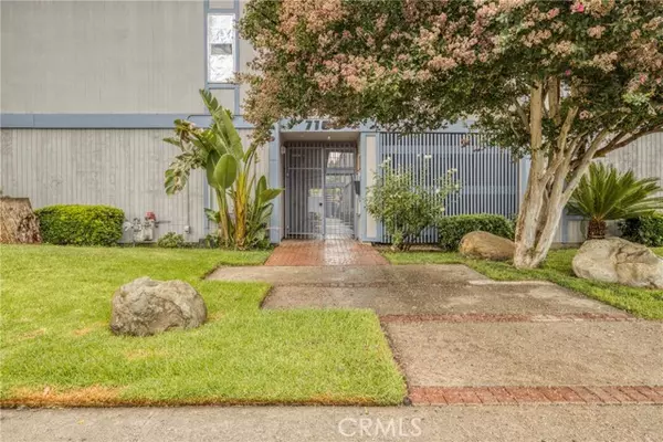 Van Nuys, CA 91405,7100 Woodman AVE