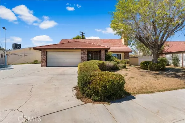 1728 Linda AVE, Lancaster, CA 93534