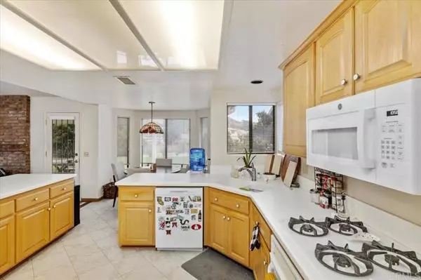 Escondido, CA 92026,1748 Pinehurst AVE