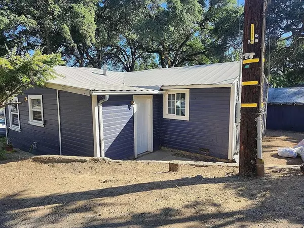 Clearlake Oaks, CA 95423,12767 Oakgrove AVE