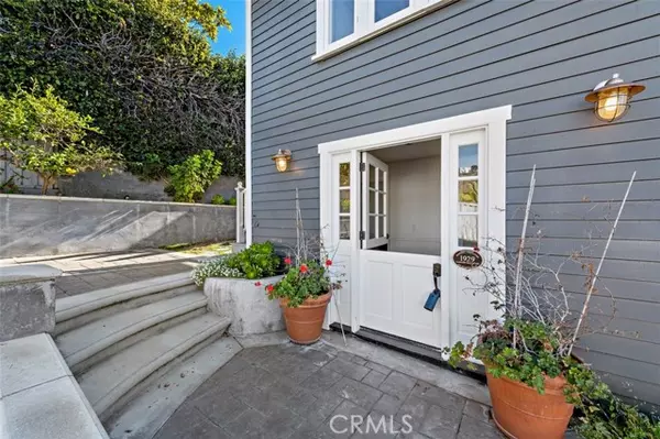 Laguna Beach, CA 92651,2944 TERRY RD