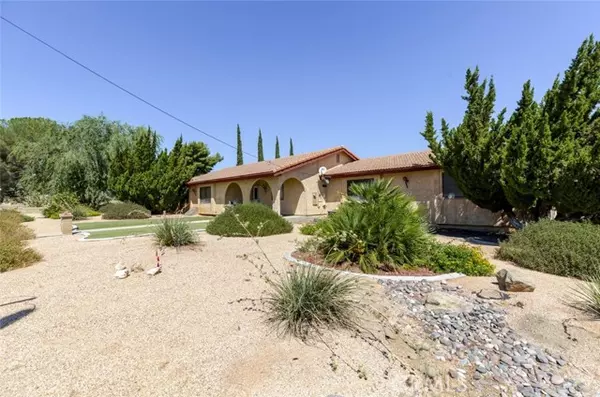 4507 W AVE, Lancaster, CA 93536