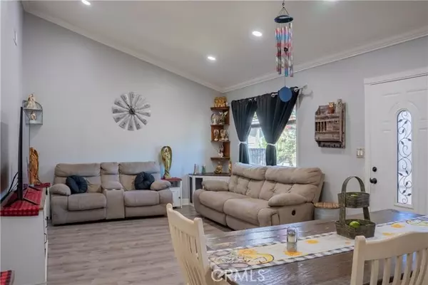 Tustin, CA 92780,1192 Mitchell AVE 3