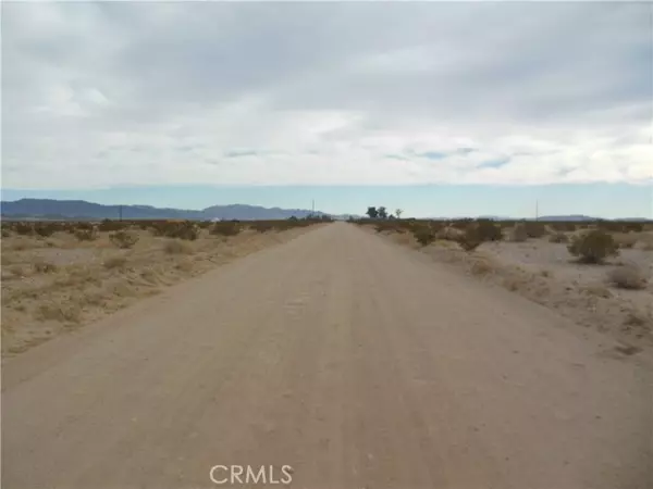 Twentynine Palms, CA 92277,21104 Diamond Bar DR