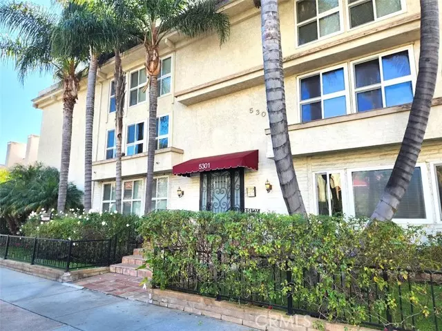 Encino, CA 91316,5301 Yarmouth AVE 12