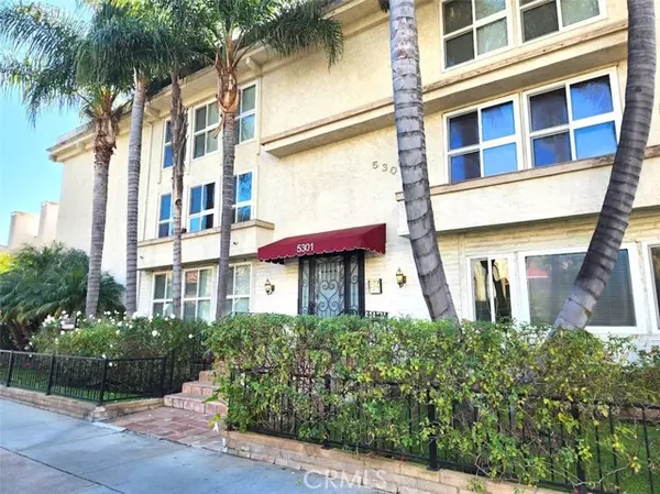 5301 Yarmouth AVE 12, Encino, CA 91316