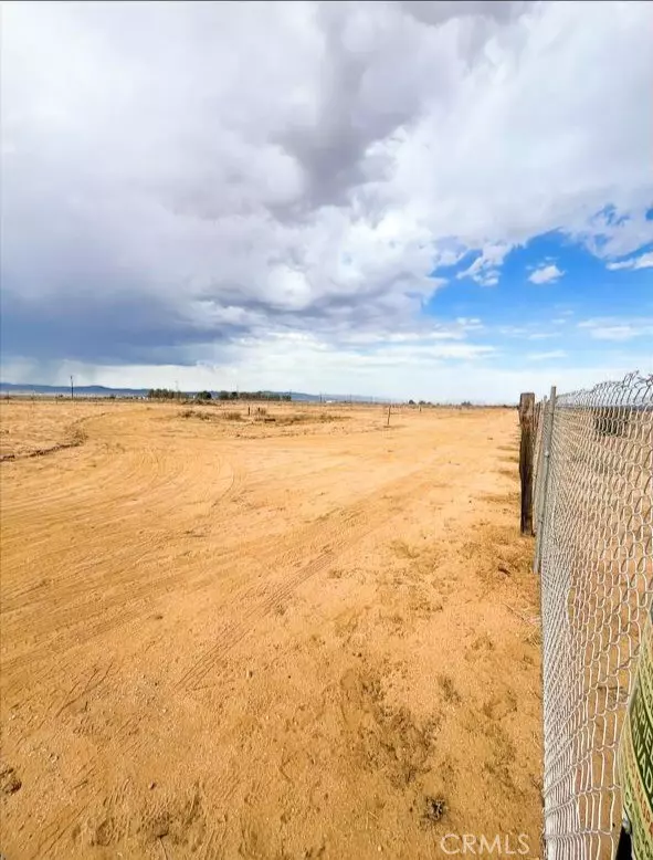 Rosamond, CA 93560,0 W Rosamond BLVD