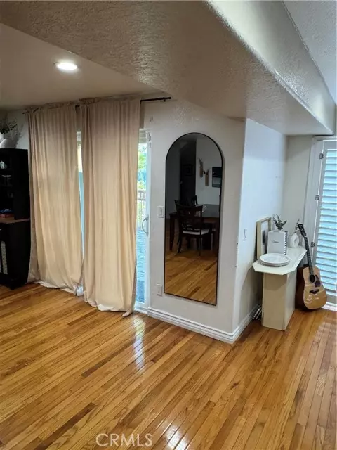 Lake Arrowhead, CA 92352,27914 West Shore Rd