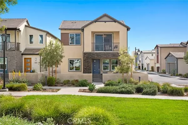 Irvine, CA 92618,113 Bosal