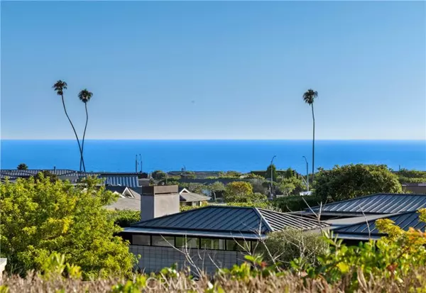 Corona Del Mar, CA 92625,4627 Surrey DR