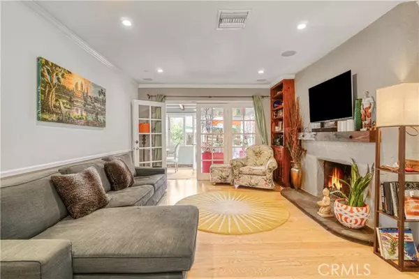 Woodland Hills, CA 91364,5223 Alhama DR