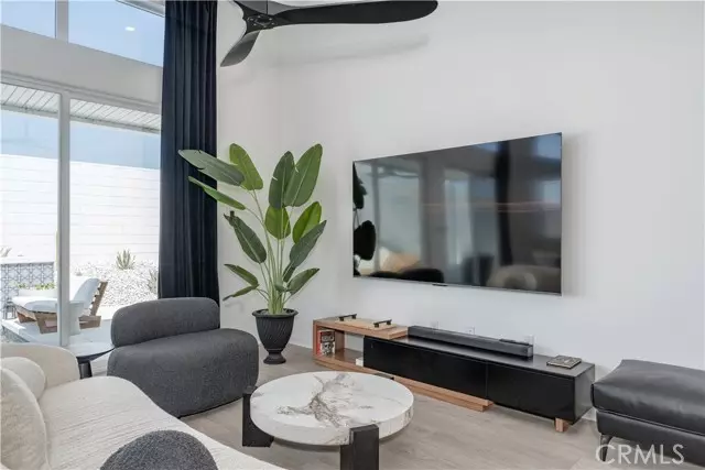 264 Mustang LN, Palm Springs, CA 92262