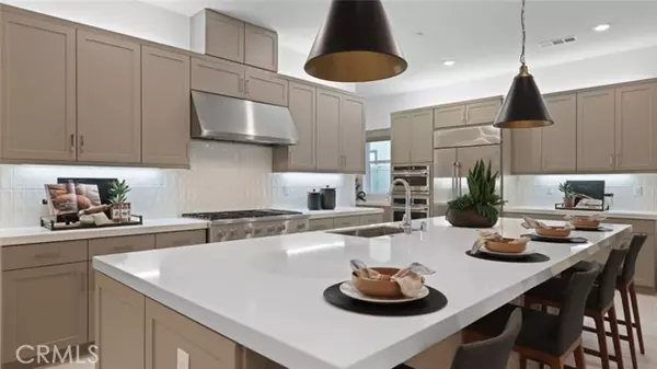 Valencia, CA 91354,29606 Paseo Capilla