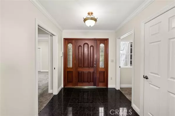 Claremont, CA 91711,888 W Highpoint DR