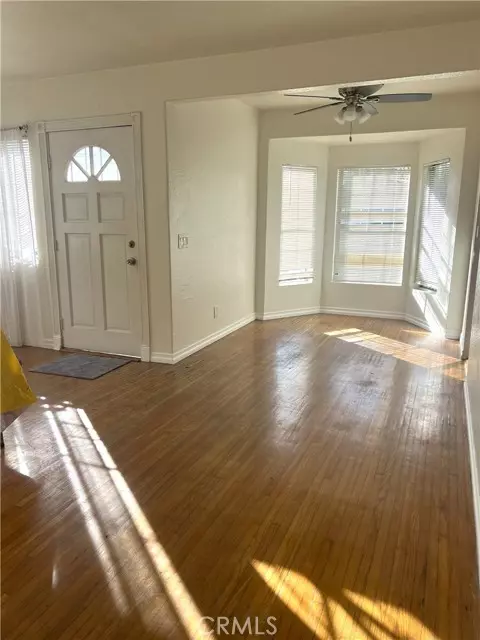 Hawthorne, CA 90250,4703 W 118th ST