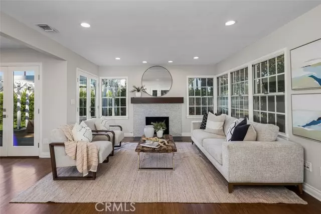 Long Beach, CA 90808,4903 E Harvey WAY