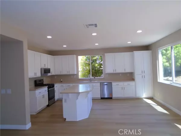 Murrieta, CA 92563,29905 Cherry Hill DR