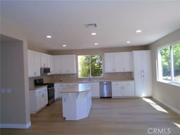 Murrieta, CA 92563,29905 Cherry Hill DR