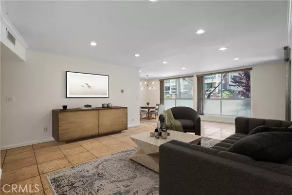 Brentwood, CA 90049,11970 Montana AVE 102