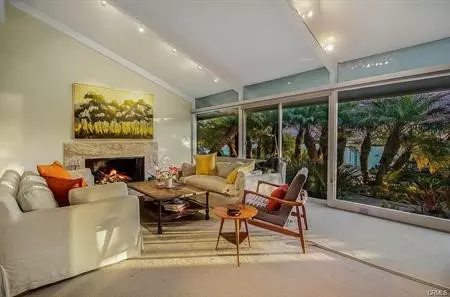 Laguna Beach, CA 92651,2490 Monaco DR