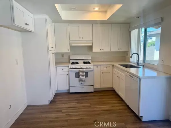 Huntington Beach, CA 92646,18612 Demion CIR C