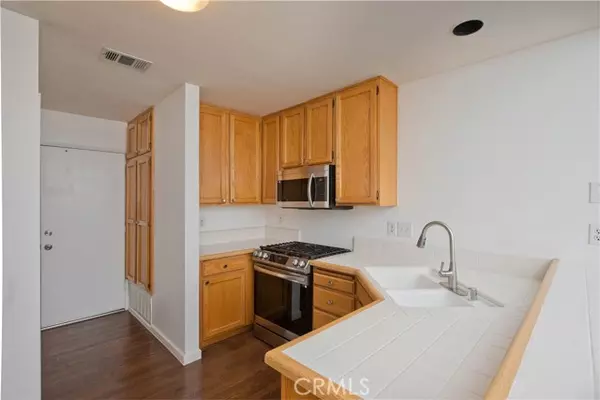 Saugus, CA 91390,28415 Seco Canyon Road 125