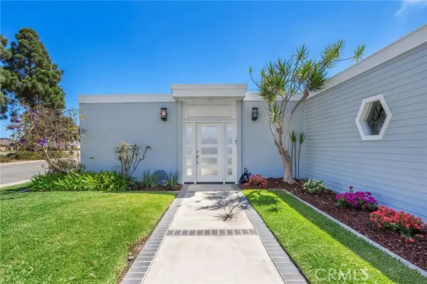 Huntington Beach, CA 92646,20012 Treasure CIR