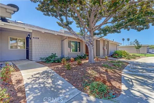 Huntington Beach, CA 92646,8565 Larkhall CIR 803B