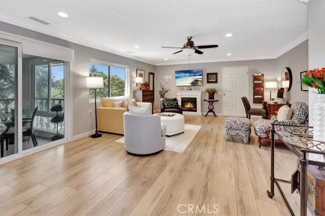 2402 Via Mariposa 3B, Laguna Woods, CA 92637