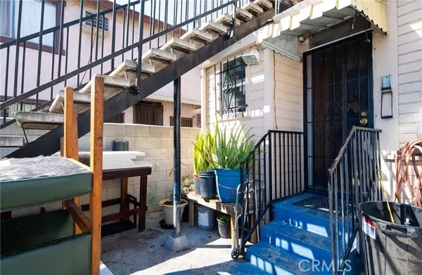 Los Angeles, CA 90006,2006 W 12th ST