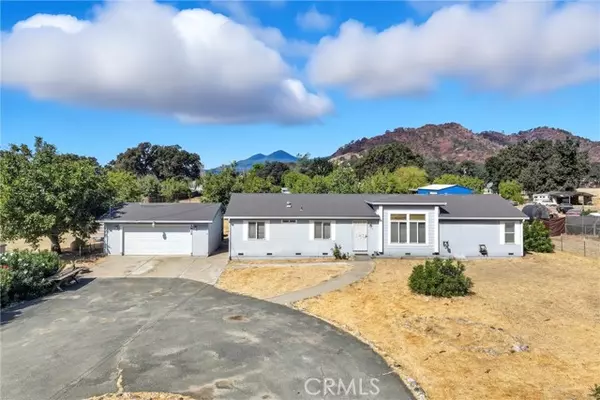 2835 Robin LN, Clearlake, CA 95422