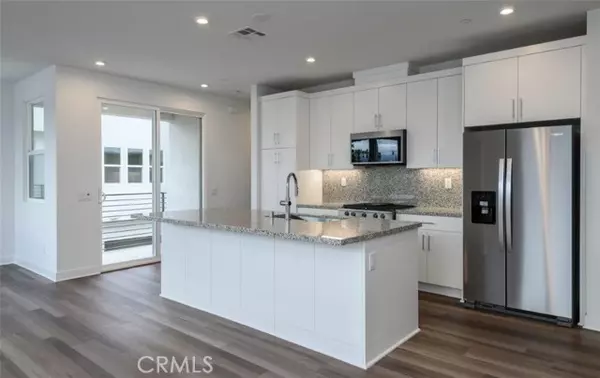 Anaheim, CA 92805,1715 W Bushell