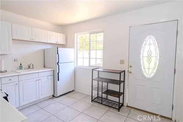 Northridge, CA 91325,9833 Shoshone Ave