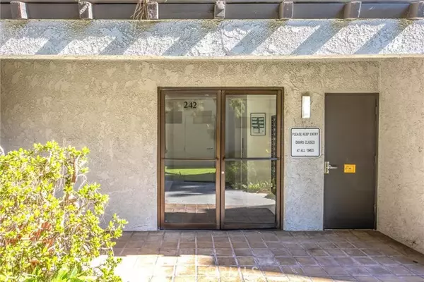 Redlands, CA 92373,242 E Fern Ave 208