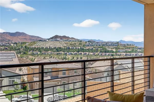 Chatsworth, CA 91311,21219 Currant Ct