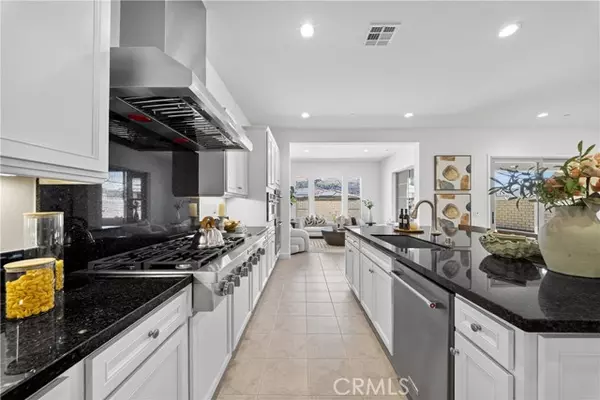 Chatsworth, CA 91311,21219 Currant Ct