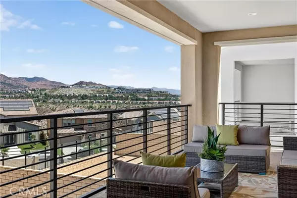 Chatsworth, CA 91311,21219 Currant Ct