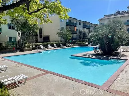 Encino, CA 91316,5460 White Oak Ave G102