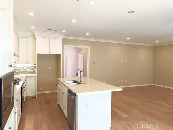 Irvine, CA 92602,169 Rodeo