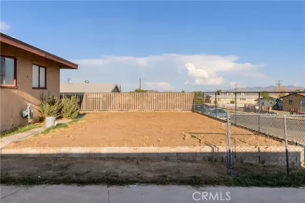 Barstow, CA 92311,937 E Elizabeth St