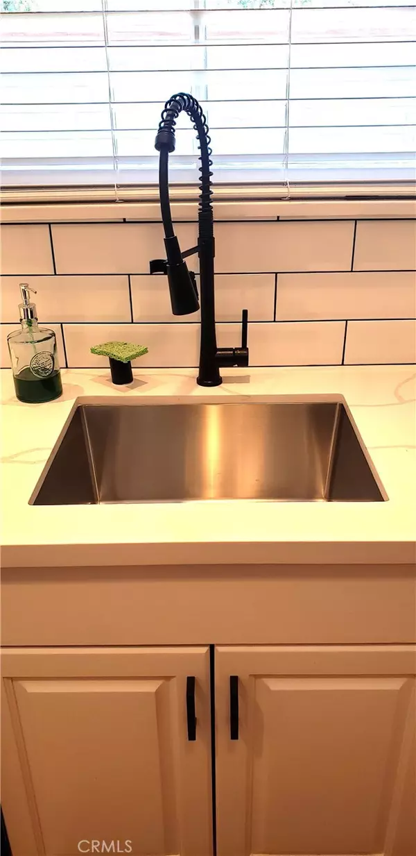 Los Angeles, CA 90039,4131 Perlita AVE B