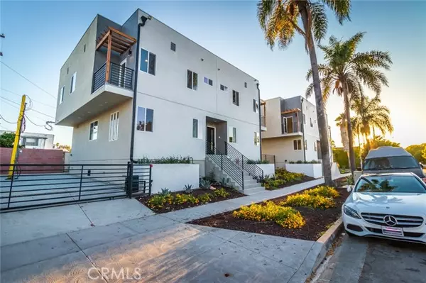 Los Angeles, CA 90019,5020 Pickford ST