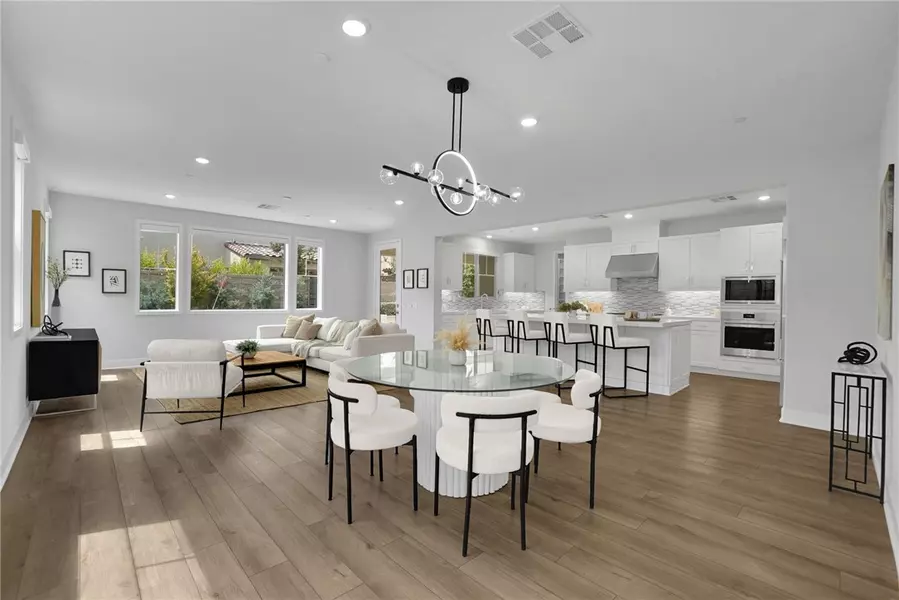 9876 Skylar AVE, Fountain Valley, CA 92708