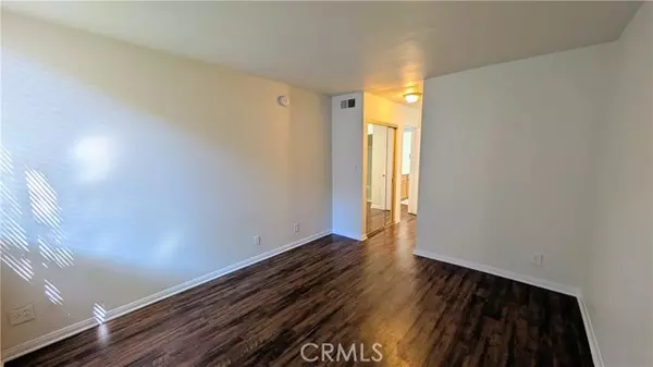 Tarzana, CA 91356,18620 Hatteras St 119