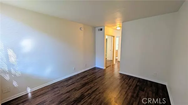 Tarzana, CA 91356,18620 Hatteras St 119