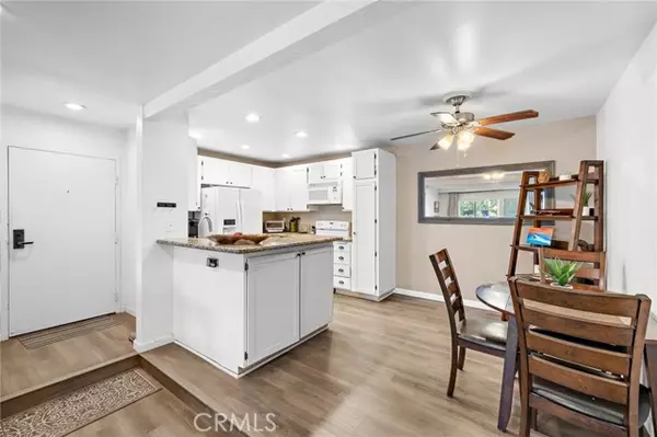 Huntington Beach, CA 92646,21372 Brookhurst 625