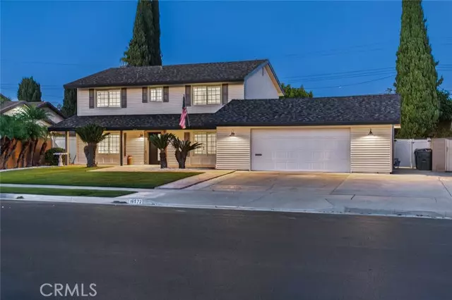 18572 Los Leones St, Fountain Valley, CA 92708