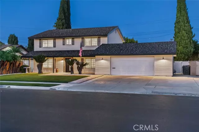 18572 Los Leones St, Fountain Valley, CA 92708